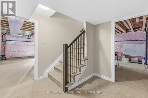 38 Mudminnow Crescent Ottawa ON K4A 5H8