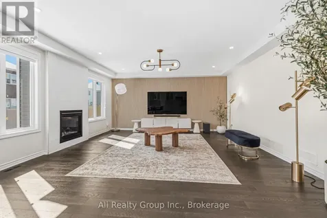 38 Mudminnow Crescent Ottawa ON K4A 5H8