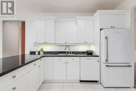 3925 Algoma Avenue Innisfil ON L9S 2M4