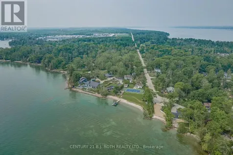 3925 Algoma Avenue Innisfil ON L9S 2M4