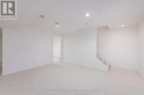 3925 Algoma Avenue Innisfil ON L9S 2M4