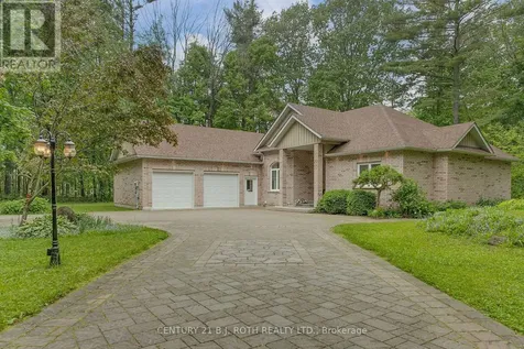 3925 Algoma Avenue Innisfil ON L9S 2M4