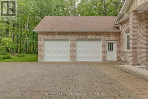 3925 Algoma Avenue Innisfil ON L9S 2M4