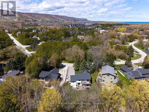 31 Slalom Gate Road Collingwood ON L9Y 5A9