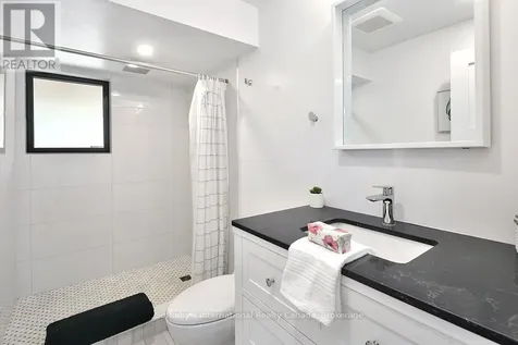 31 Slalom Gate Road Collingwood ON L9Y 5A9