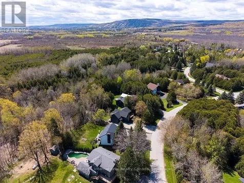31 Slalom Gate Road Collingwood ON L9Y 5A9