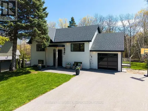 31 Slalom Gate Road Collingwood ON L9Y 5A9