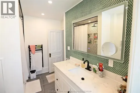 17 Cunningham Avenue Ridgetown ON N0P 2C0