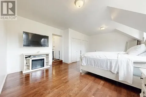 8063 King Street Clarington ON N0B 2R0