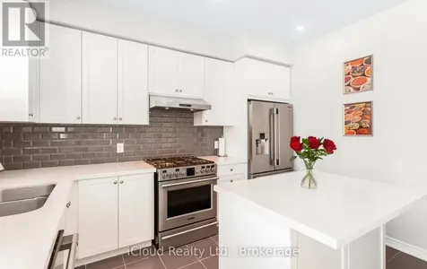 65 Stowmarket Street North Caledon ON L7C 4B1