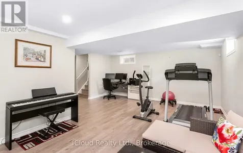 65 Stowmarket Street North Caledon ON L7C 4B1