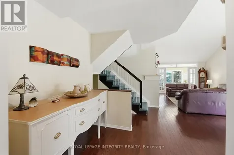 42 Settler's Ridge Way Ottawa ON K2J 4V2