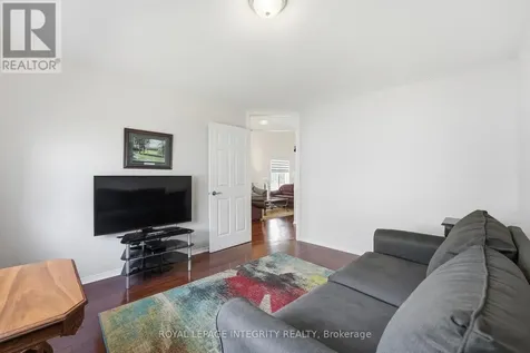 42 Settler's Ridge Way Ottawa ON K2J 4V2