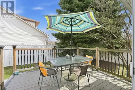 42 Settler's Ridge Way Ottawa ON K2J 4V2