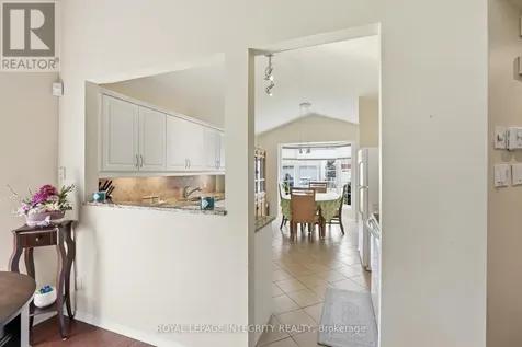42 Settler's Ridge Way Ottawa ON K2J 4V2