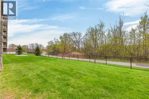 125 Shoreview Place Stoney Creek ON L8E 0K3
