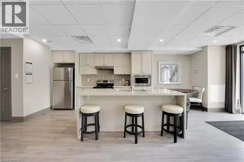 125 Shoreview Place Stoney Creek ON L8E 0K3