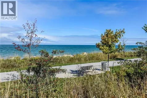 125 Shoreview Place Stoney Creek ON L8E 0K3