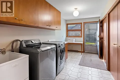 3760 Victoria Boulevard Windsor ON N9E 3L8