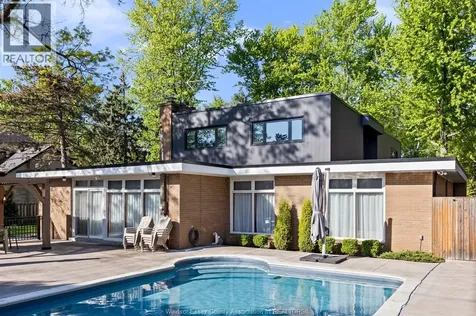 3760 Victoria Boulevard Windsor ON N9E 3L8