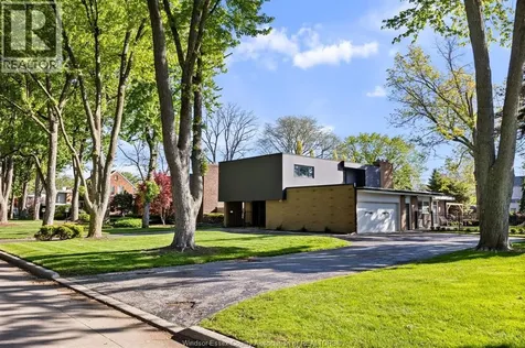 3760 Victoria Boulevard Windsor ON N9E 3L8