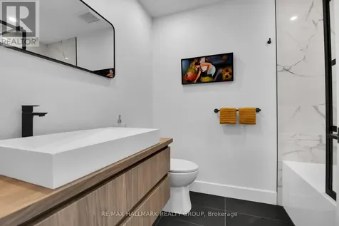 2167 Rice Avenue Ottawa ON K2A 0C5