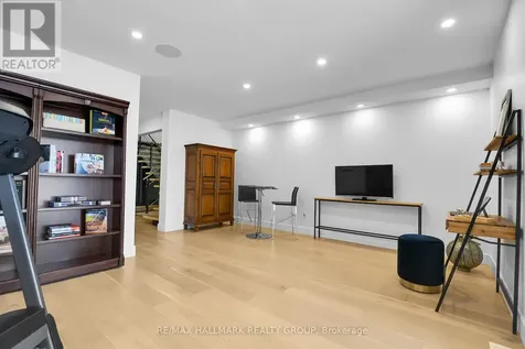 2167 Rice Avenue Ottawa ON K2A 0C5