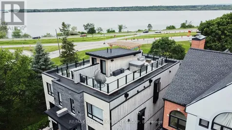 2167 Rice Avenue Ottawa ON K2A 0C5