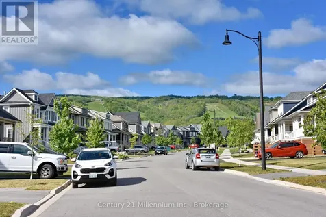 349 Yellow Birch Crescent Blue Mountains ON L9Y 0R4