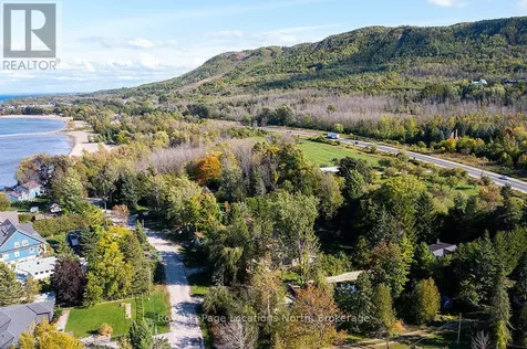 128 Teskey Drive Blue Mountains ON N0H 1J0