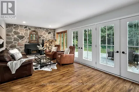 128 Teskey Drive Blue Mountains ON N0H 1J0