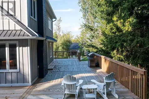 128 Teskey Drive Blue Mountains ON N0H 1J0