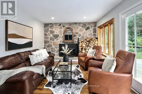 128 Teskey Drive Blue Mountains ON N0H 1J0