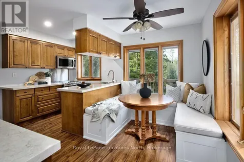 128 Teskey Drive Blue Mountains ON N0H 1J0