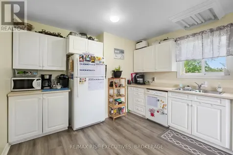 353 Charles Street Gananoque ON K7G 1V6