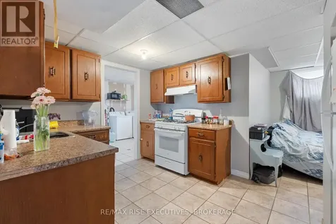 353 Charles Street Gananoque ON K7G 1V6