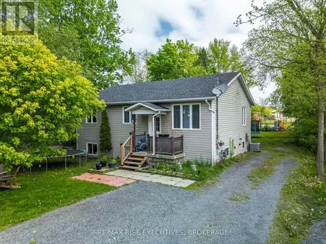 353 Charles Street Gananoque ON K7G 1V6