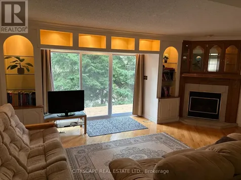 250 Keats Way Waterloo ON N2L 6J5