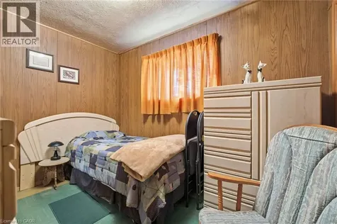 29 Leckie Avenue Stoney Creek ON L8J 2S7