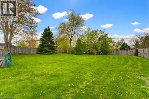 29 Leckie Avenue Stoney Creek ON L8J 2S7