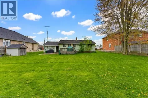 29 Leckie Avenue Stoney Creek ON L8J 2S7