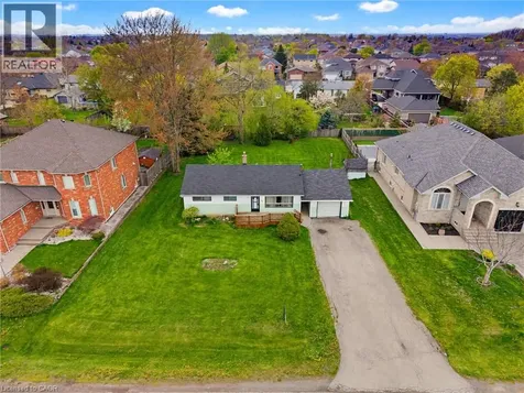 29 Leckie Avenue Stoney Creek ON L8J 2S7