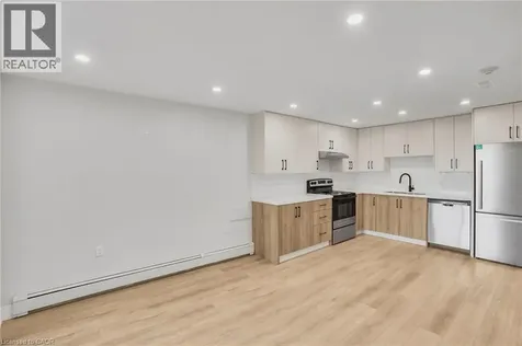 579 Clare Avenue Welland ON L3C 3B7
