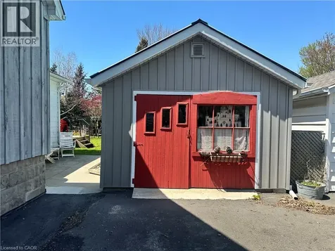 618 Pine Street Dunnville ON N1A 2M2