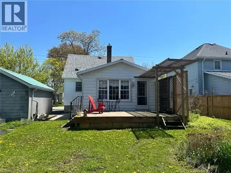 618 Pine Street Dunnville ON N1A 2M2