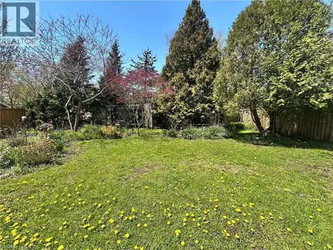 618 Pine Street Dunnville ON N1A 2M2