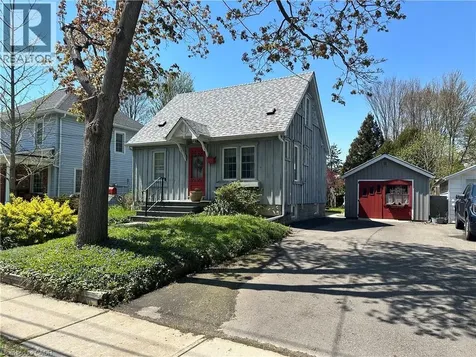 618 Pine Street Dunnville ON N1A 2M2