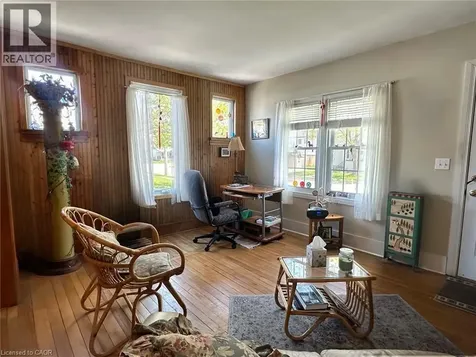 618 Pine Street Dunnville ON N1A 2M2