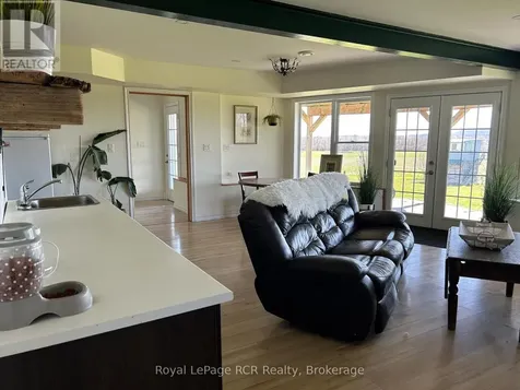 430099 Sydenham Lakeshore Drive Meaford ON N0H 1B0