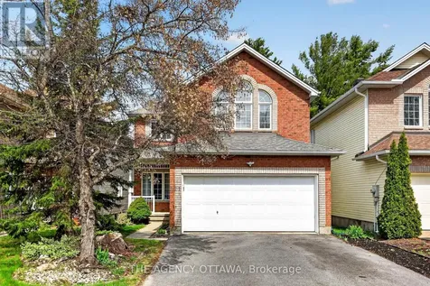 321 Goldridge Drive Ottawa ON K2T 1G8